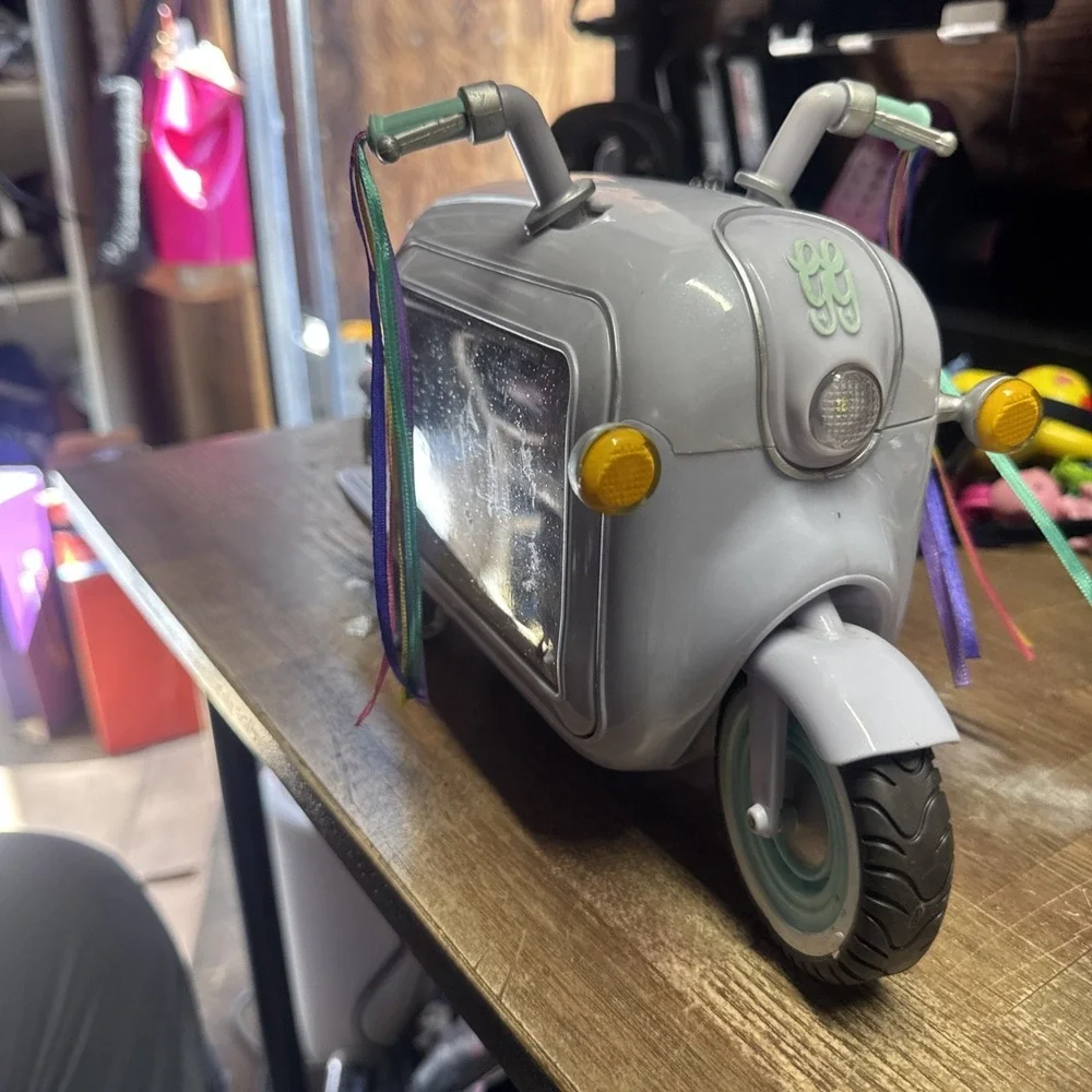 Glitter Girls Donut Delivery Scooter
